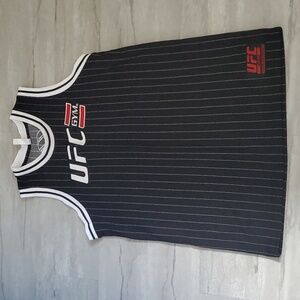 UFC TANK TOP JERSEY SIZE L